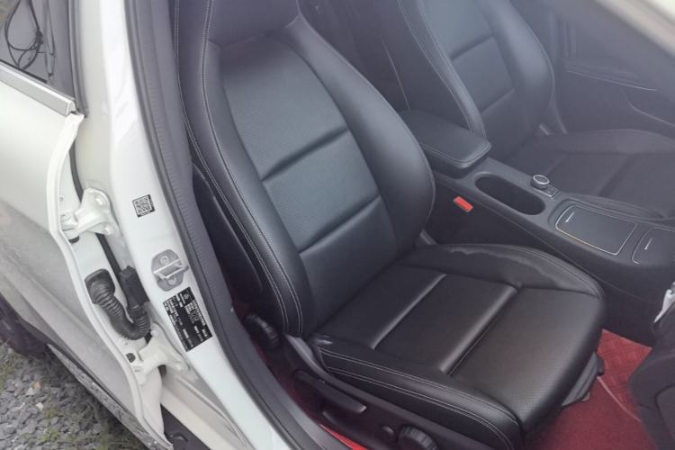 Used Mercedes-Benz GLA 2019 GLA 200 Fashion Model Right Front Seat