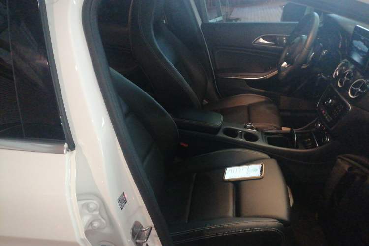 Used Mercedes-Benz GLA 2019 GLA 200 Fashion Model Right Front Seat