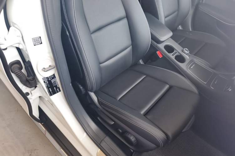 Used Mercedes-Benz GLA 2019 GLA 200 Dynamic Edition Right Front Seat