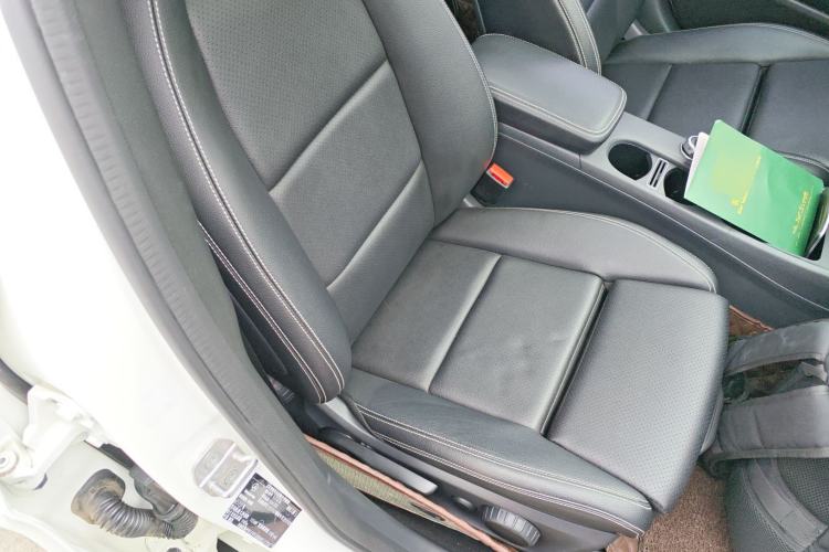 Used Mercedes-Benz GLA 2019 GLA 200 Fashion Model Right Front Seat