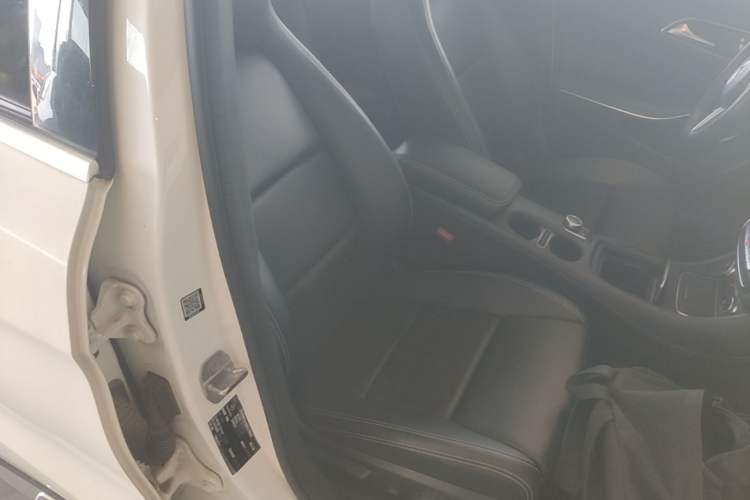 Used Mercedes-Benz GLA 2019 GLA 200 Dynamic Edition Right Front Seat