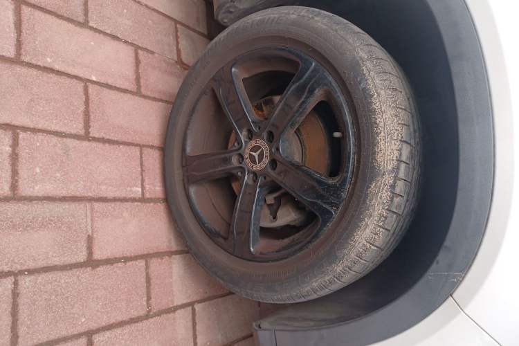 Used Mercedes-Benz GLA 2019 GLA 200 Fashion Model Right Front Wheel Hub