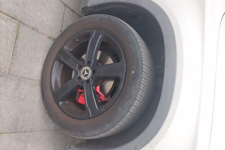 Used Mercedes-Benz GLA 2019 GLA 200 Fashion Model Right Front Wheel Hub