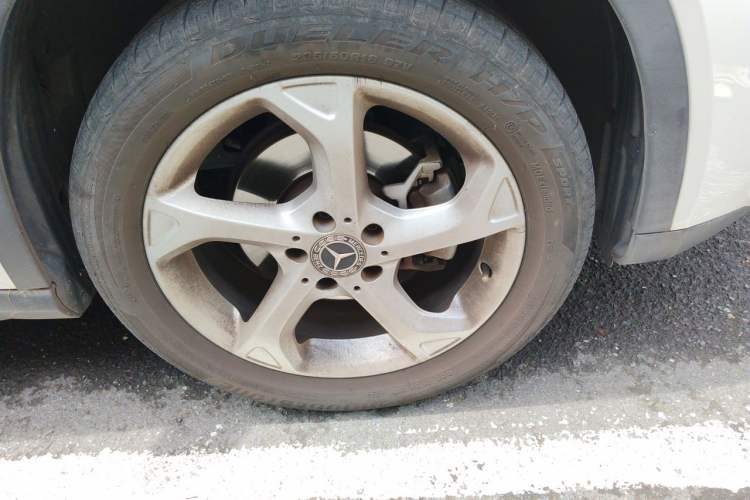 Used Mercedes-Benz GLA 2019 GLA 200 Dynamic Edition Right Front Wheel Hub