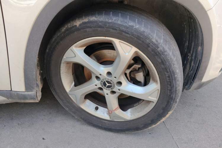 Used Mercedes-Benz GLA 2019 GLA 200 Dynamic Edition Right Front Wheel Hub