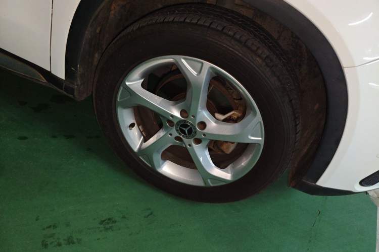 Used Mercedes-Benz GLA 2019 GLA 200 Dynamic Edition Right Front Wheel Hub