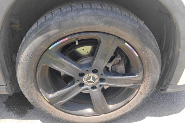 Used Mercedes-Benz GLA 2019 GLA 200 Fashion Model Right Front Wheel Hub