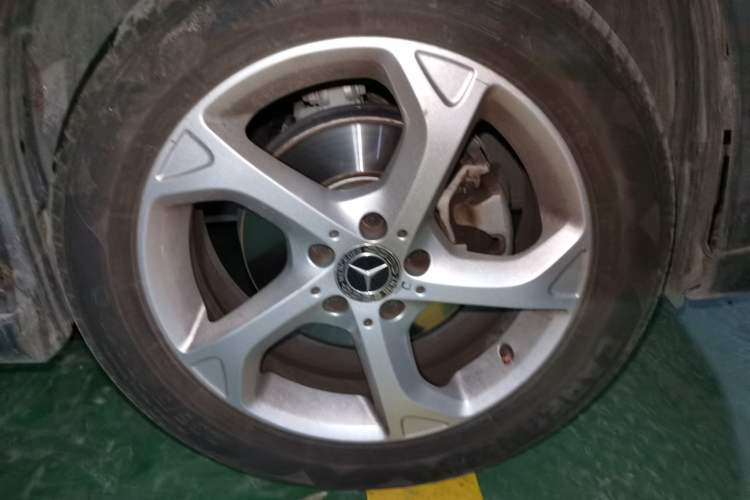 Used Mercedes-Benz GLA 2019 GLA 200 Dynamic Edition Right Front Wheel Hub