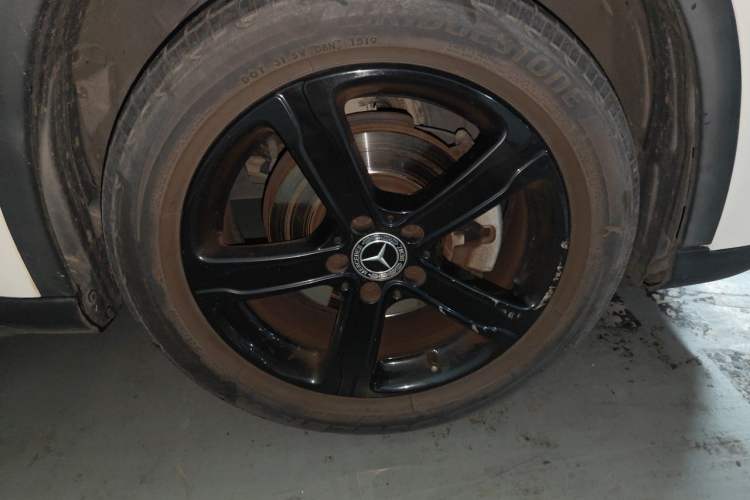 Used Mercedes-Benz GLA 2019 GLA 200 Fashion Model Right Front Wheel Hub