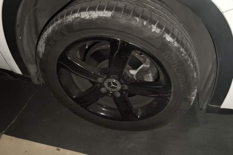 Used Mercedes-Benz GLA 2019 GLA 200 Fashion Model Right Front Wheel Hub