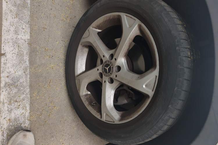 Used Mercedes-Benz GLA 2019 GLA 200 Dynamic Edition Right Front Wheel Hub