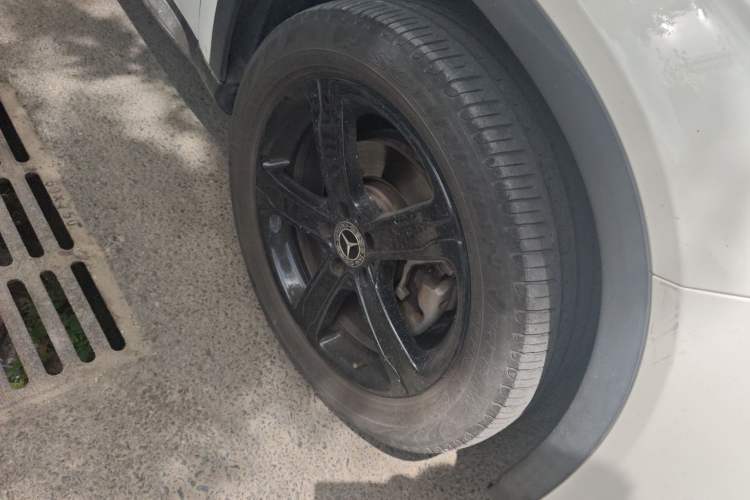 Used Mercedes-Benz GLA 2019 GLA 200 Fashion Model Right Front Wheel Hub