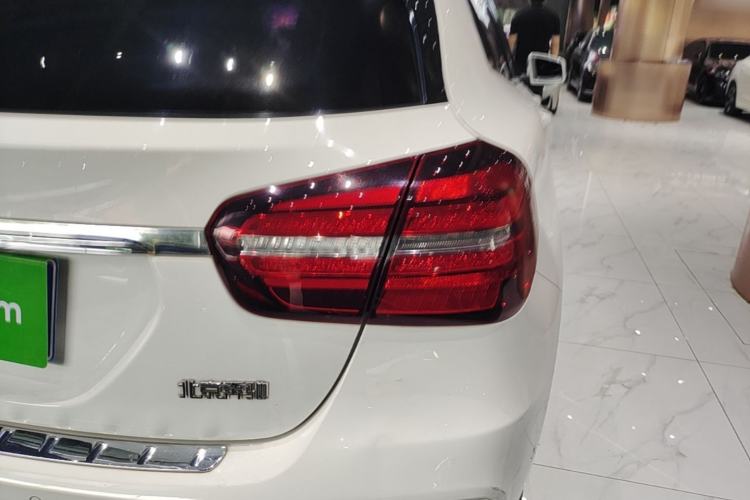 Used Mercedes-Benz GLA 2019 GLA 200 Fashion Model Right Rear Taillight