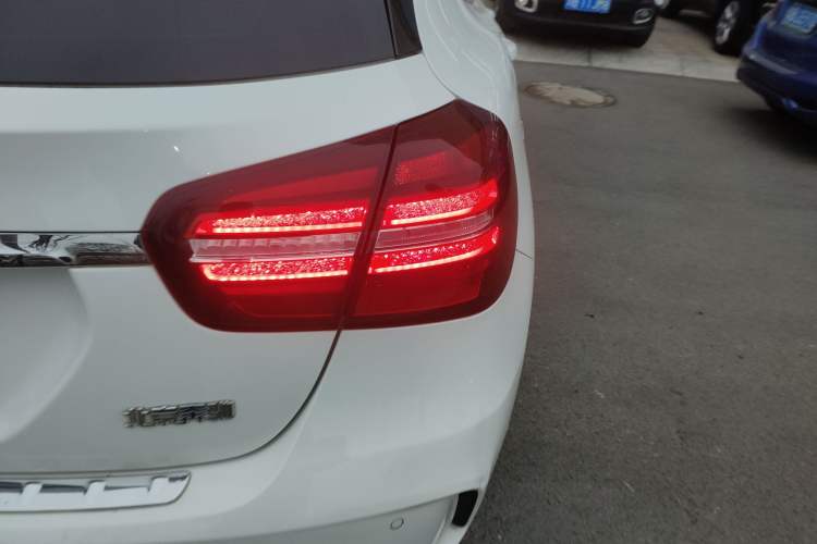 Used Mercedes-Benz GLA 2019 GLA 200 Fashion Model Right Rear Taillight