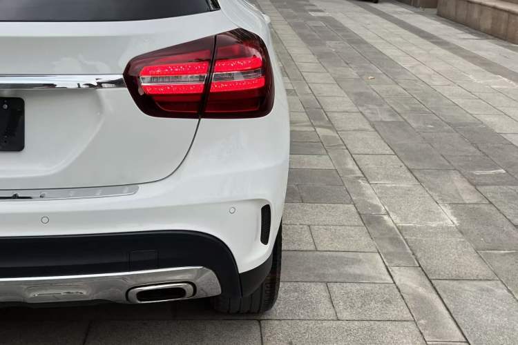 Used Mercedes-Benz GLA 2019 GLA 200 Fashion Model Right Rear Taillight