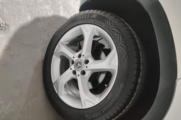 Used Mercedes-Benz GLA 2019 GLA 200 Dynamic Edition Right Rear Wheel Hub