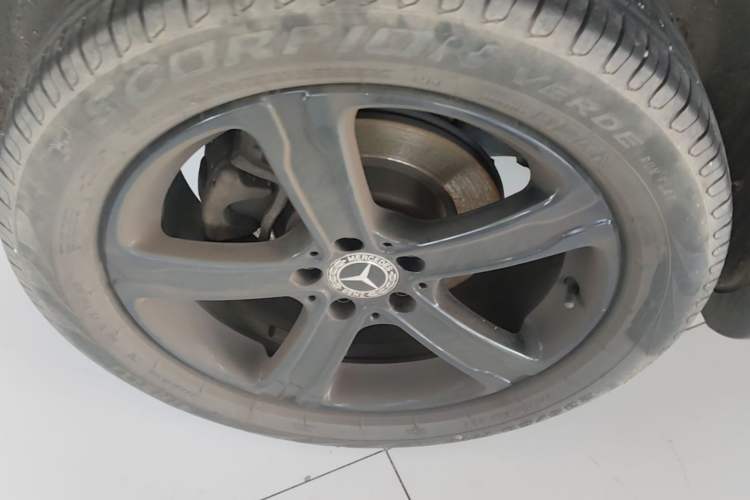 Used Mercedes-Benz GLA 2019 GLA 200 Fashion Model Right Rear Wheel Hub