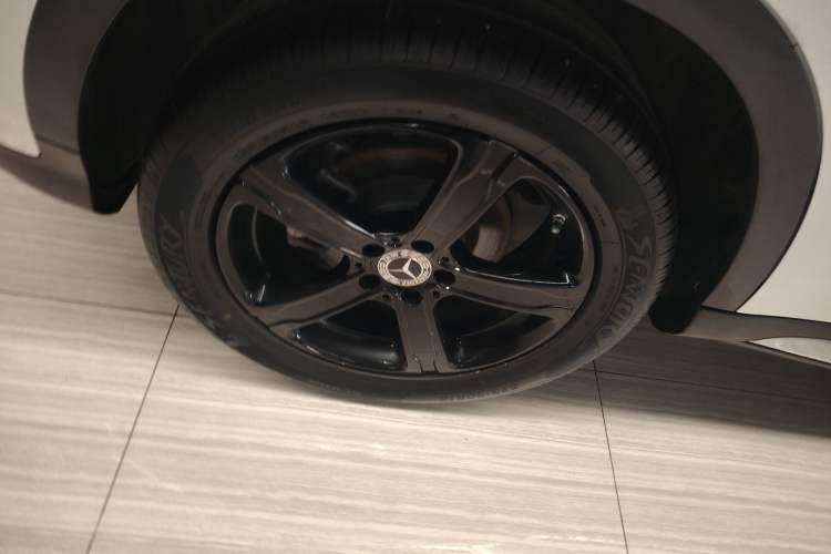 Used Mercedes-Benz GLA 2019 GLA 200 Fashion Model Right Rear Wheel Hub