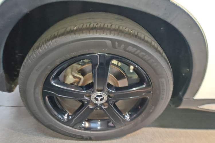 Used Mercedes-Benz GLA 2019 GLA 200 Fashion Model Right Rear Wheel Hub