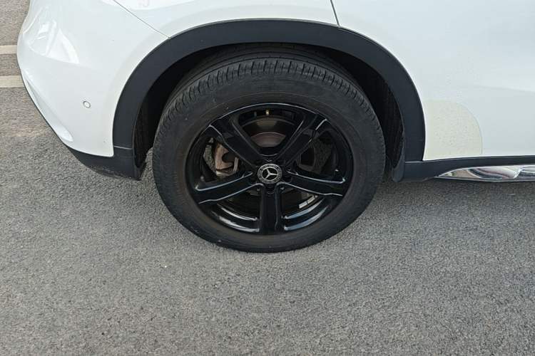 Used Mercedes-Benz GLA 2019 GLA 200 Fashion Model Right Rear Wheel Hub