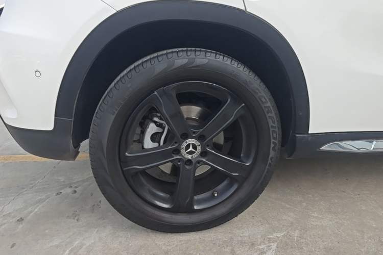 Used Mercedes-Benz GLA 2019 GLA 200 Fashion Model Right Rear Wheel Hub