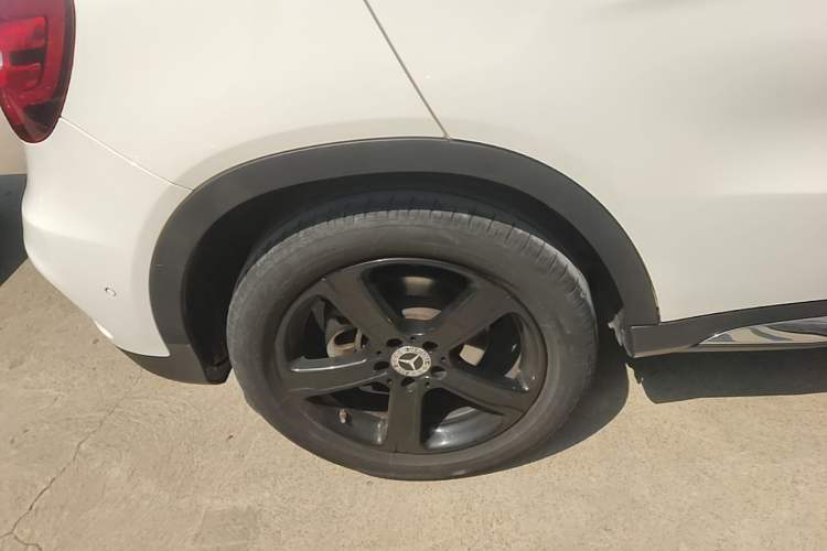 Used Mercedes-Benz GLA 2019 GLA 200 Fashion Model Right Rear Wheel Hub
