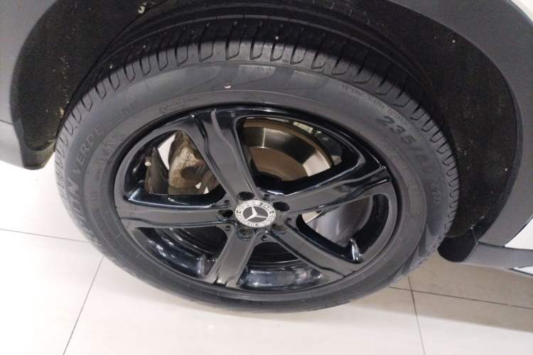 Used Mercedes-Benz GLA 2019 GLA 200 Fashion Model Right Rear Wheel Hub