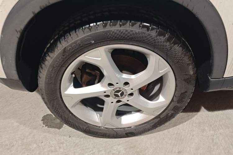 Used Mercedes-Benz GLA 2019 GLA 200 Dynamic Edition Right Rear Wheel Hub