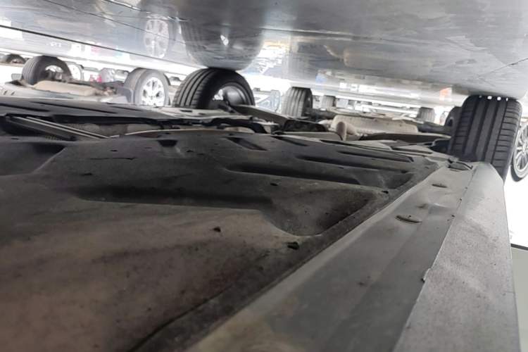Used Mercedes-Benz GLA 2019 GLA 260 4MATIC Sport Edition Right Side Sill