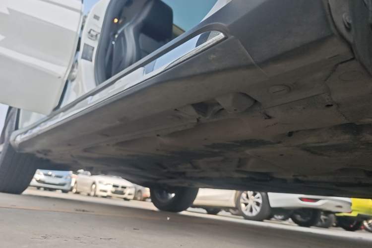 Used Mercedes-Benz GLA 2019 GLA 200 Fashion Model Right Side Sill