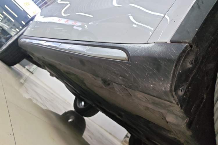 Used Mercedes-Benz GLA 2019 GLA 200 Dynamic Edition Right Side Sill