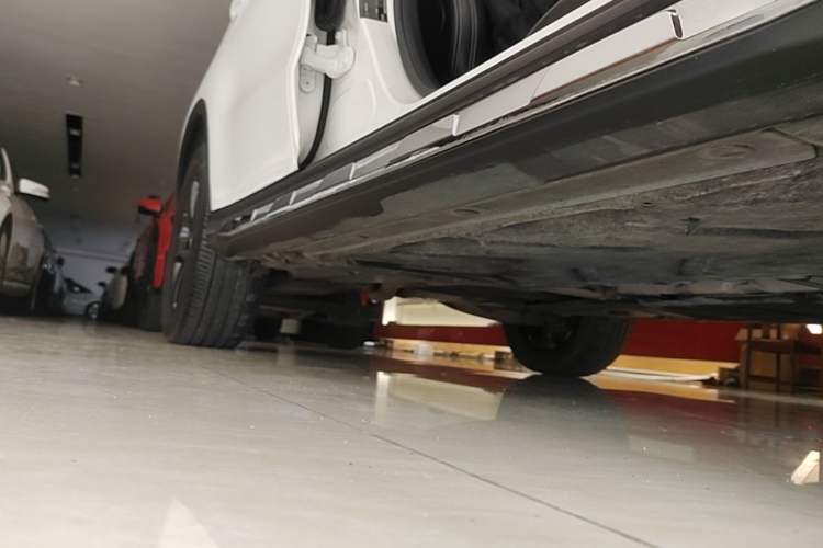 Used Mercedes-Benz GLA 2019 GLA 200 Fashion Model Right Side Sill