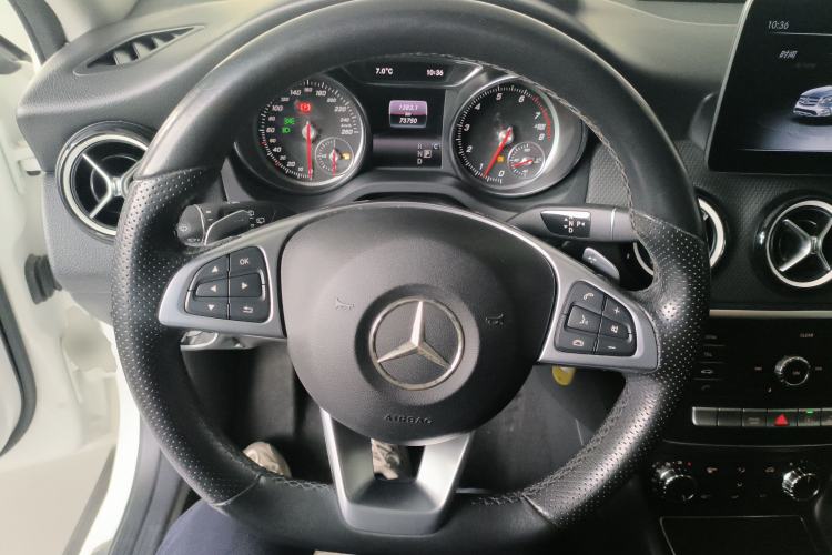 Used Mercedes-Benz GLA 2019 GLA 200 Dynamic Edition Steering Wheel