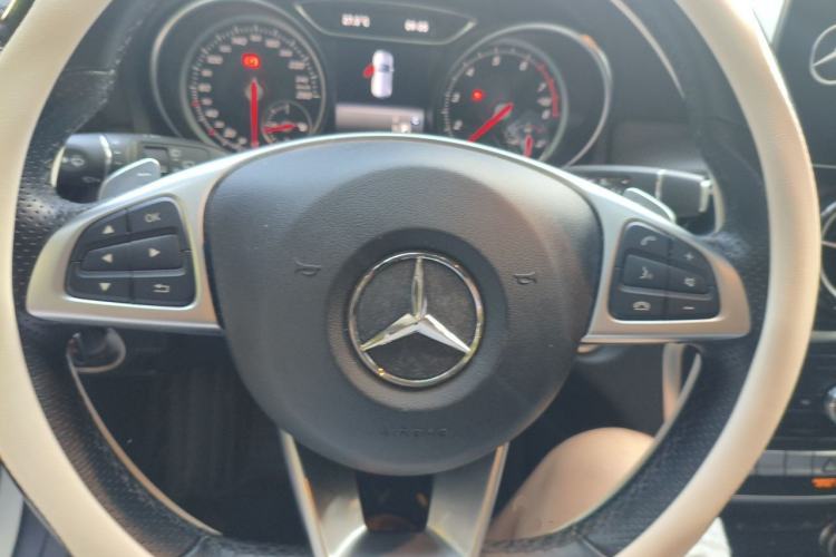 Used Mercedes-Benz GLA 2019 GLA 200 Fashion Model Steering Wheel
