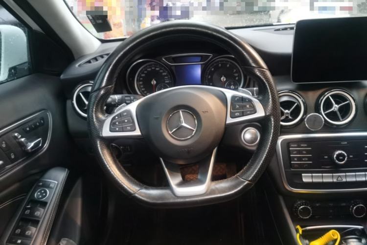 Used Mercedes-Benz GLA 2019 GLA 200 Dynamic Edition Steering Wheel