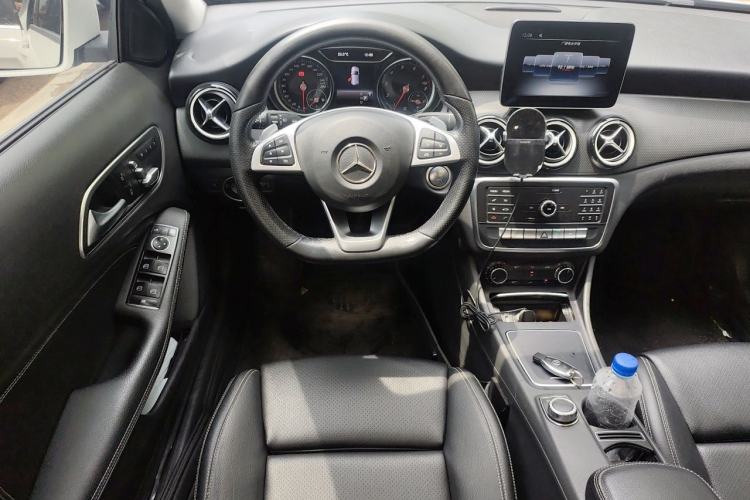 Used Mercedes-Benz GLA 2019 GLA 200 Dynamic Edition Steering Wheel