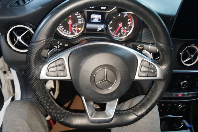 Used Mercedes-Benz GLA 2019 GLA 200 Dynamic Edition Steering Wheel