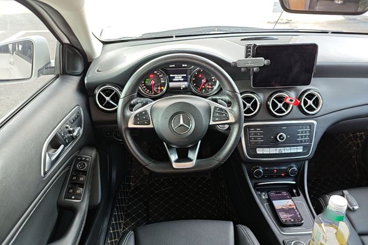 Used Mercedes-Benz GLA 2019 GLA 200 Fashion Model Steering Wheel