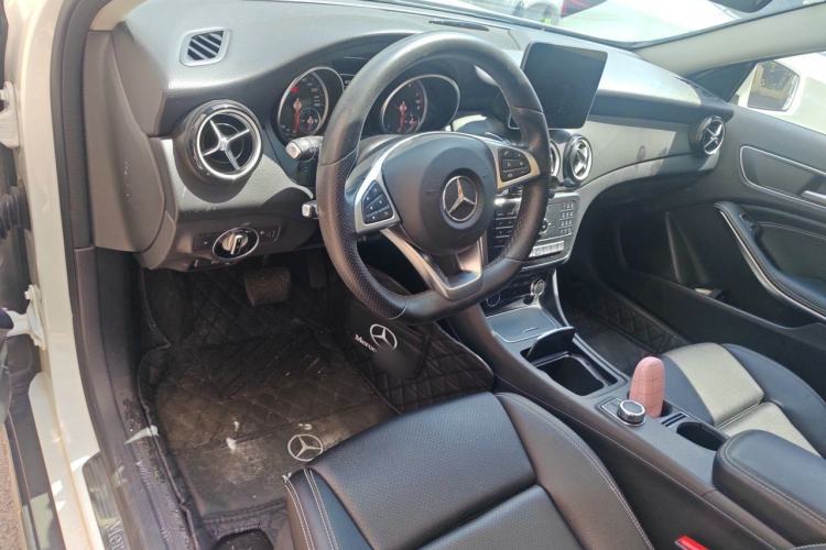 Used Mercedes-Benz GLA 2019 GLA 200 Dynamic Edition Steering Wheel