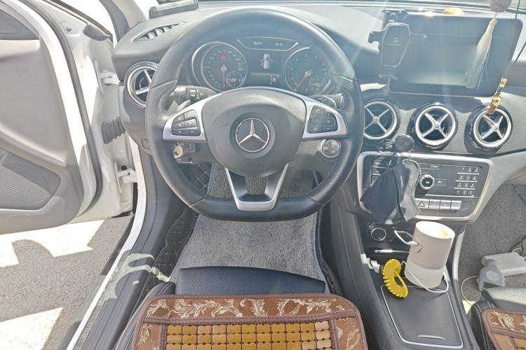 Used Mercedes-Benz GLA 2019 GLA 200 Dynamic Edition Steering Wheel