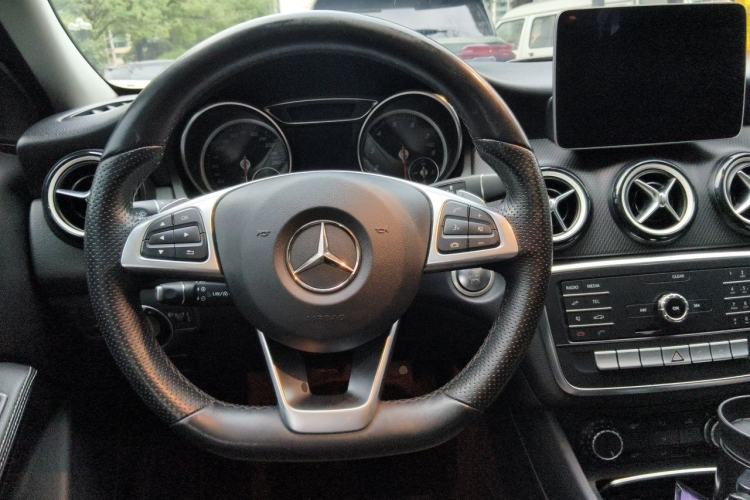 Used Mercedes-Benz GLA 2019 GLA 200 Dynamic Edition Steering Wheel