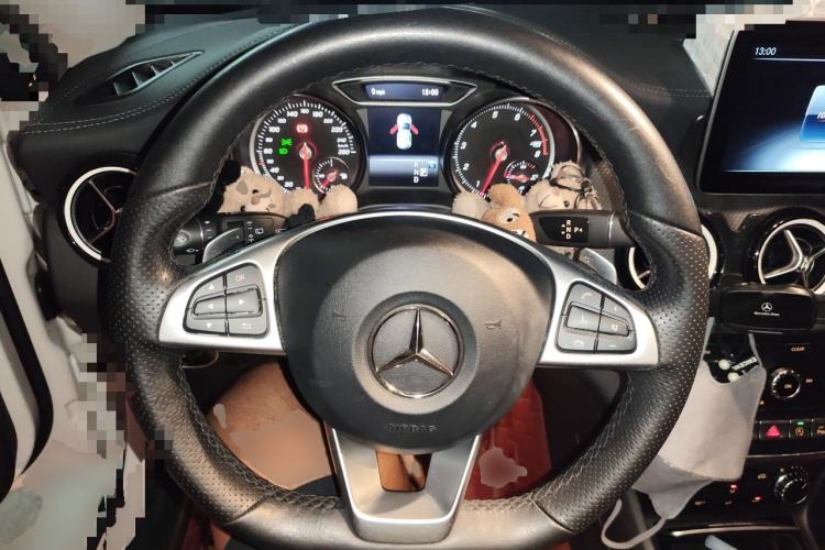 Used Mercedes-Benz GLA 2019 GLA 220 4MATIC Sport Edition Steering Wheel