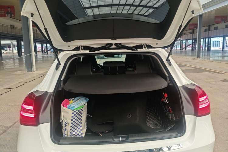 Used Mercedes-Benz GLA 2019 GLA 200 Dynamic Edition Trunk