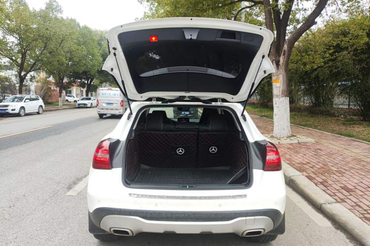 Used Mercedes-Benz GLA 2019 GLA 200 Dynamic Edition Trunk