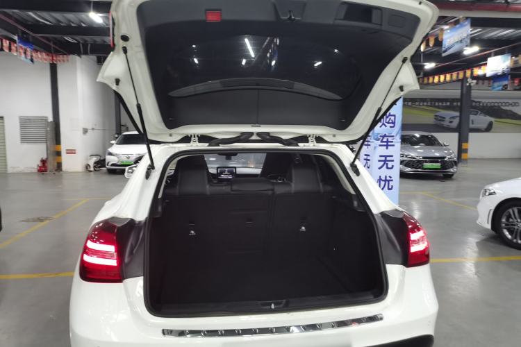Used Mercedes-Benz GLA 2019 GLA 200 Dynamic Edition Trunk