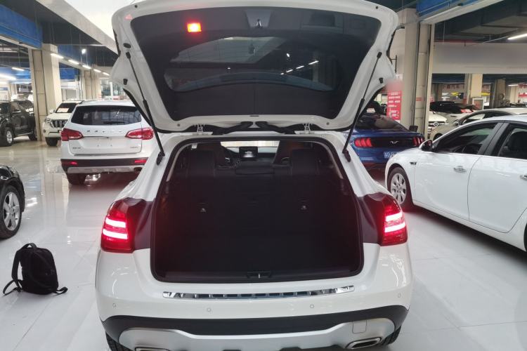 Used Mercedes-Benz GLA 2019 GLA 200 Dynamic Edition Trunk