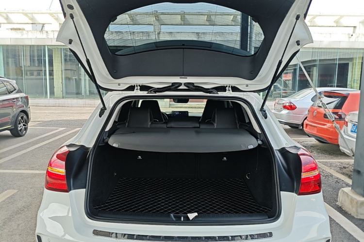 Used Mercedes-Benz GLA 2019 GLA 200 Fashion Model Trunk