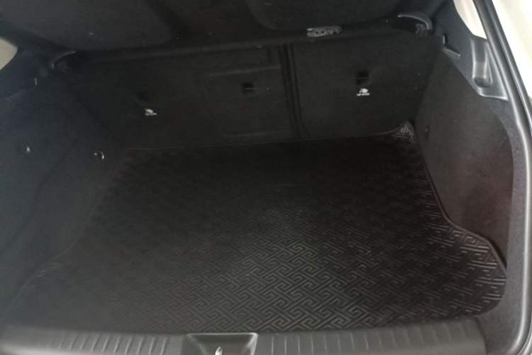 Used Mercedes-Benz GLA 2019 GLA 200 Fashion Model Trunk