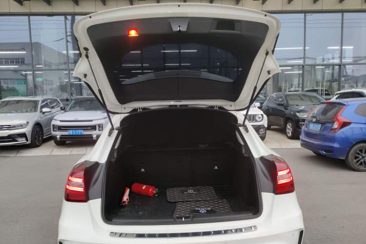 Used Mercedes-Benz GLA 2019 GLA 200 Fashion Model Trunk