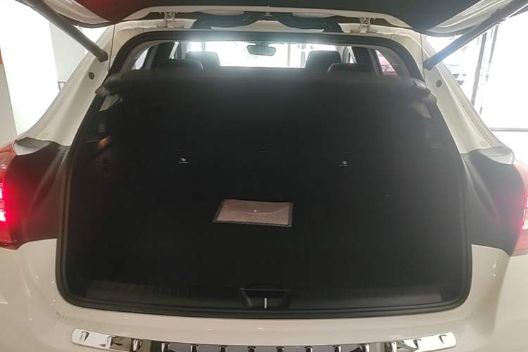Used Mercedes-Benz GLA 2019 GLA 200 Fashion Model Trunk